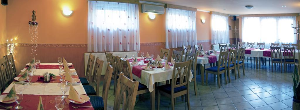 Arany Patko Panzio Hotel Debrecen Eksteriør billede