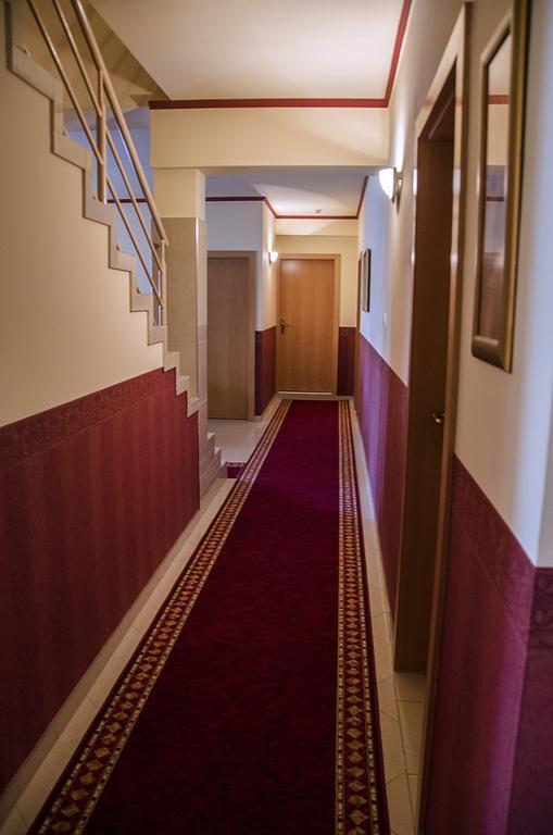 Arany Patko Panzio Hotel Debrecen Eksteriør billede